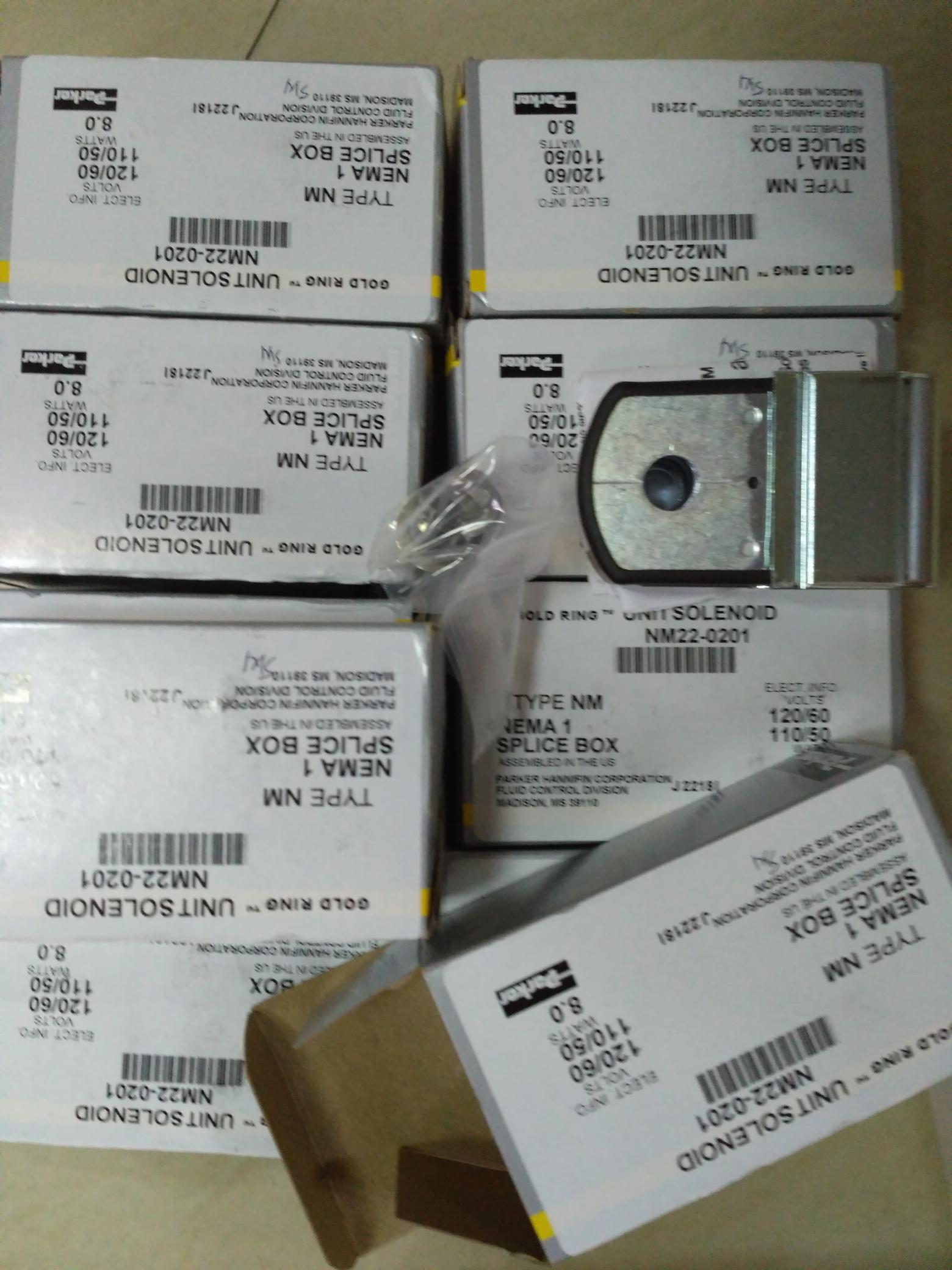 PARKER NM22-0201.JPG PARKER NM22-0201.JPG